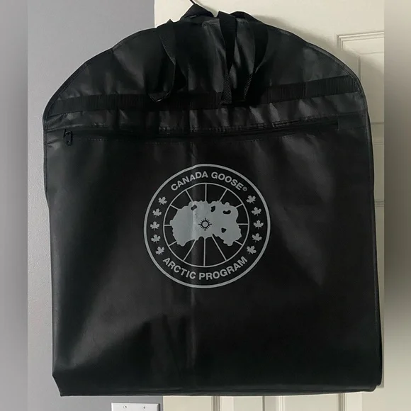 Navy blue Canada goose Lorette Parka - Picture 11 of 11